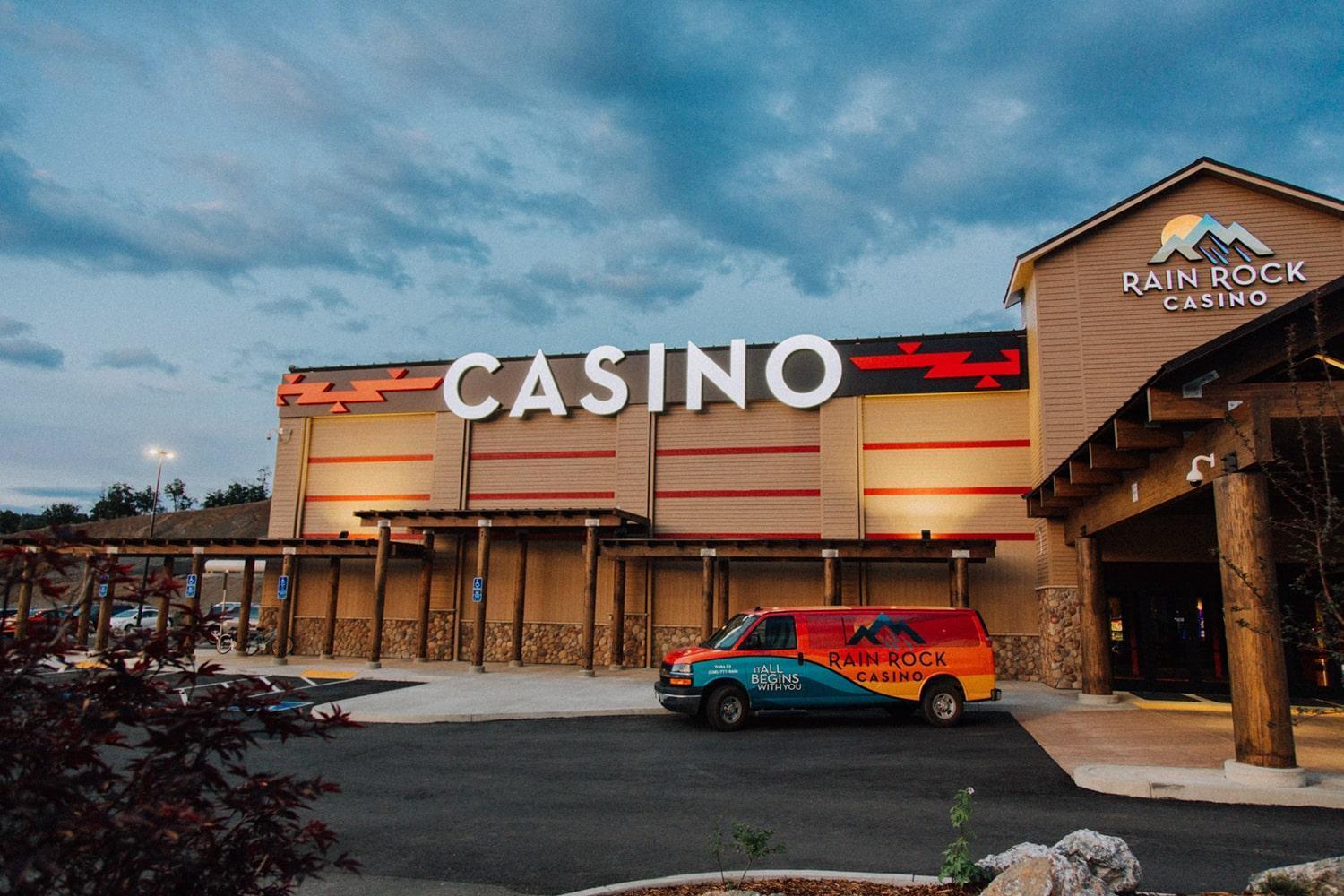 Rain Rock Casino Resort Hotel Yreka Exterior photo